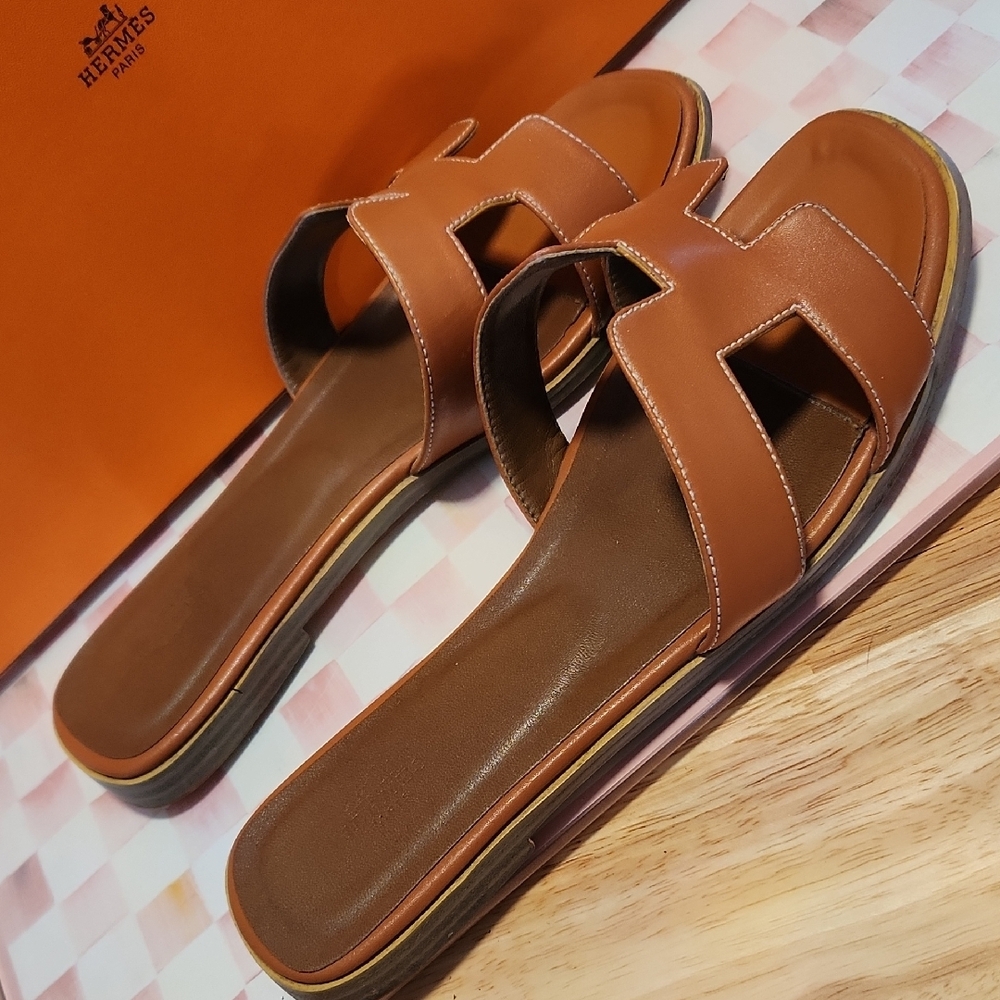 Hermès Oran Sandals - Authentic - EU 40 - US 9/9.5 - Picture 6 of 10